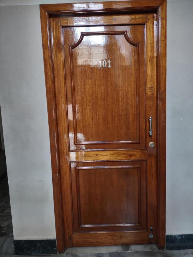 Krishna Lodge Tiruchirappalli エクステリア 写真