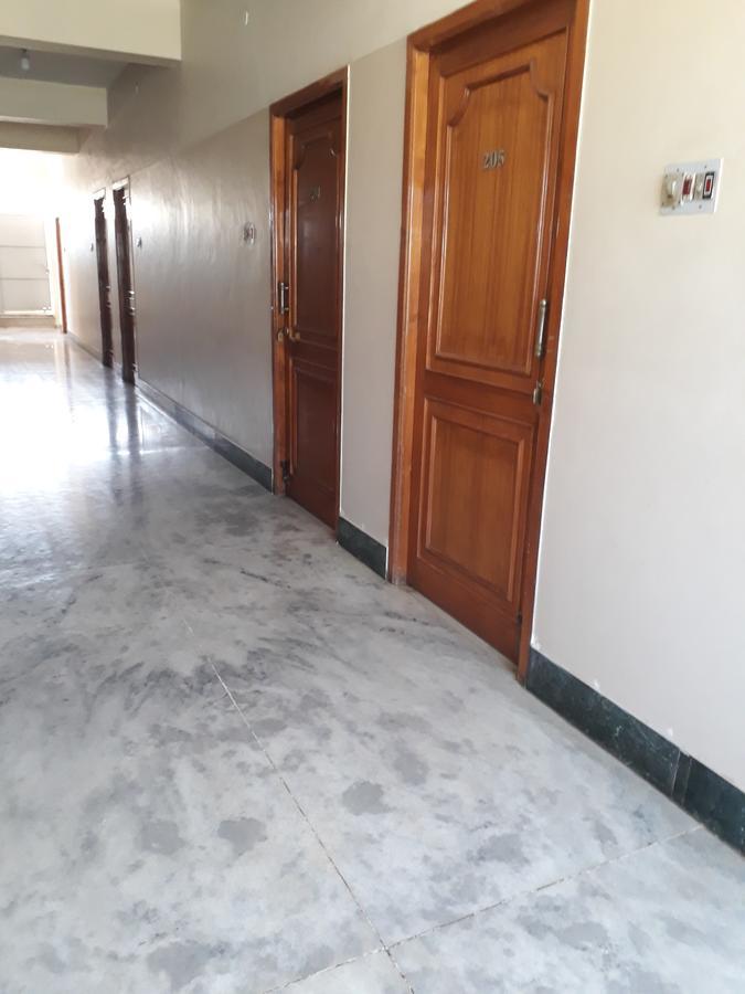 Krishna Lodge Tiruchirappalli エクステリア 写真