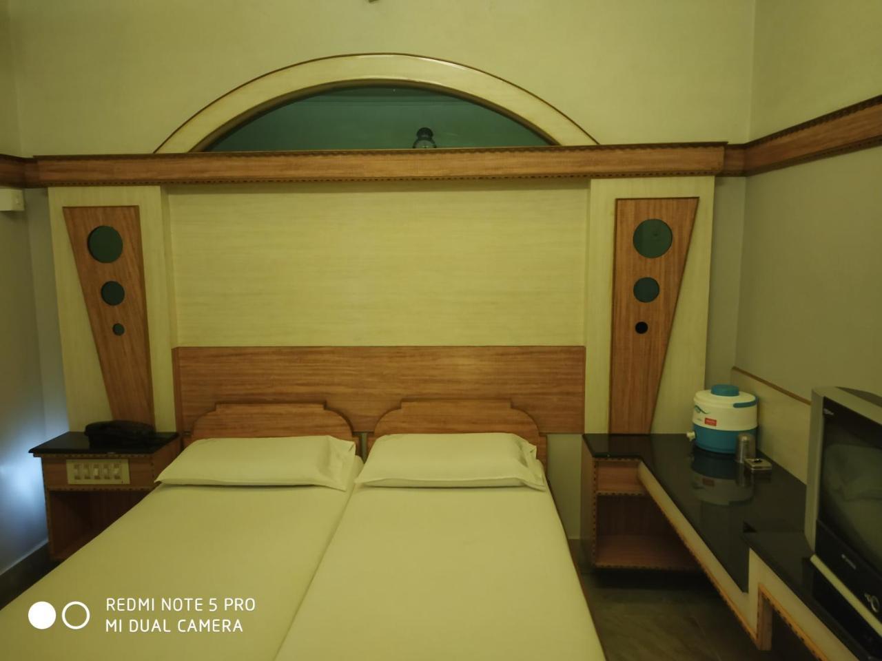 Krishna Lodge Tiruchirappalli エクステリア 写真