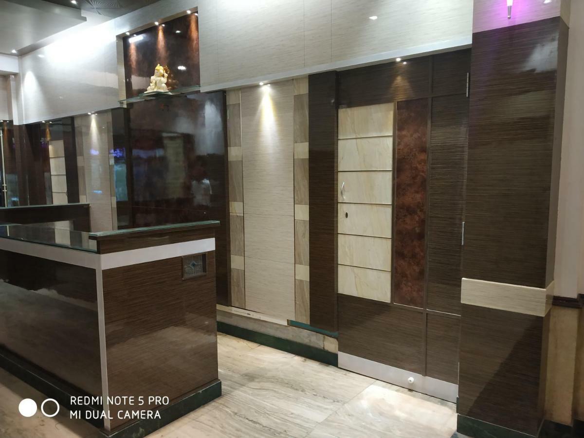 Krishna Lodge Tiruchirappalli エクステリア 写真