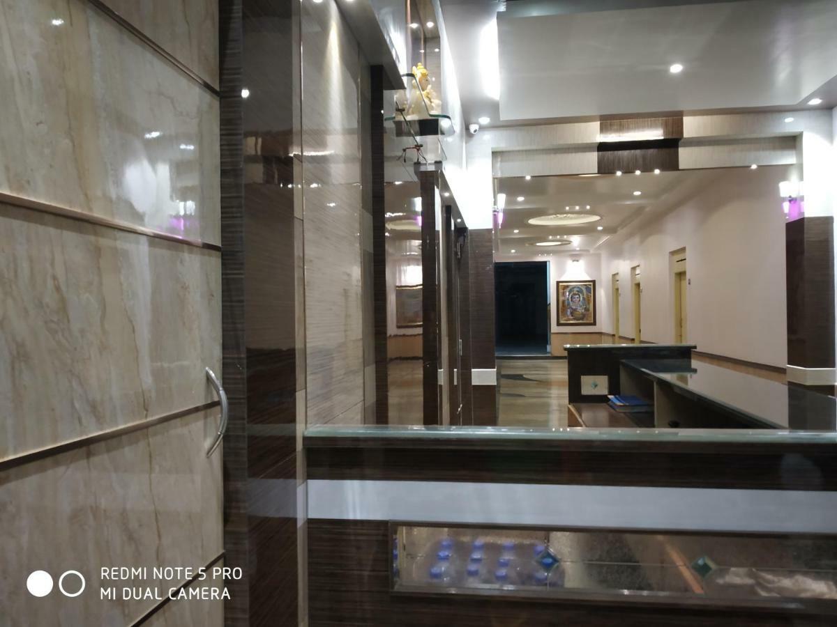 Krishna Lodge Tiruchirappalli エクステリア 写真