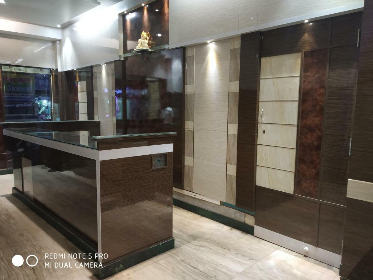 Krishna Lodge Tiruchirappalli エクステリア 写真