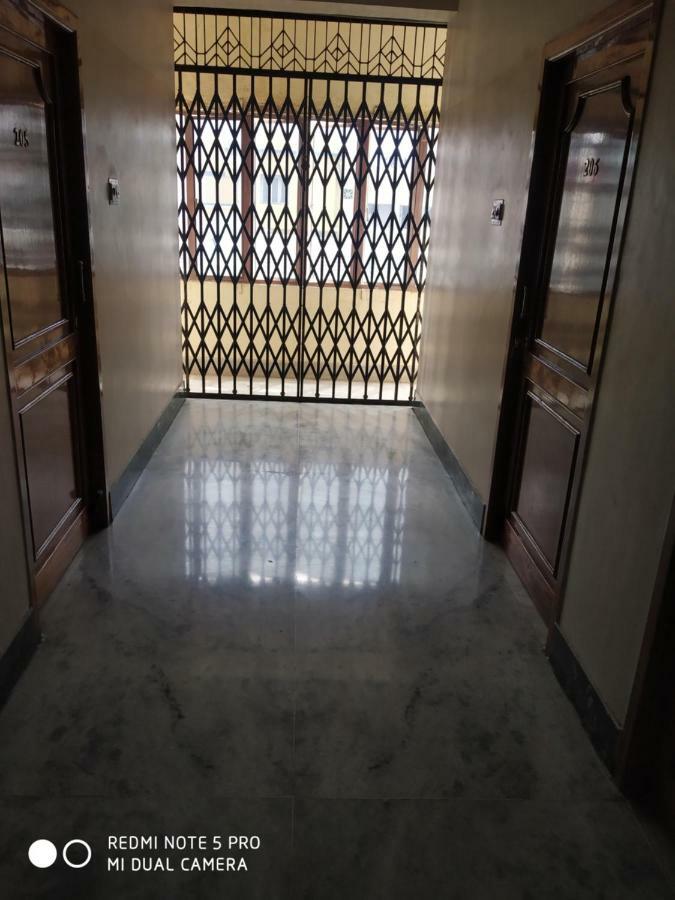 Krishna Lodge Tiruchirappalli エクステリア 写真